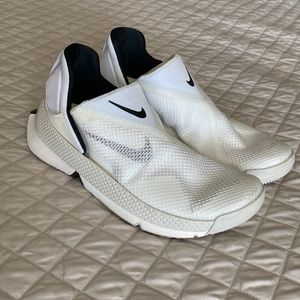 Nike Go FlyEase Shoes